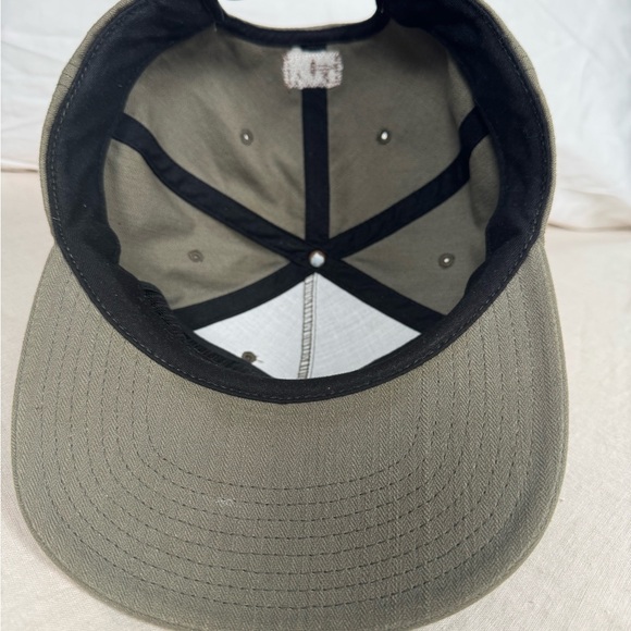 Vintage Vans Trucker Hat - Picture 5 of 5